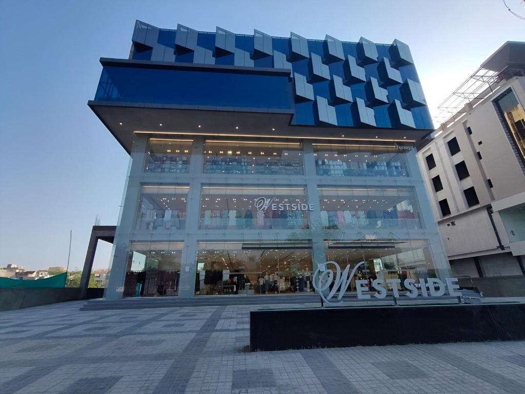 Sumit Arcenciel, Mulund